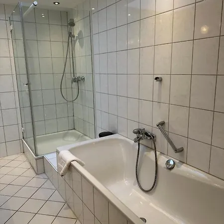 Großzügige Am Stadtrand Apartment