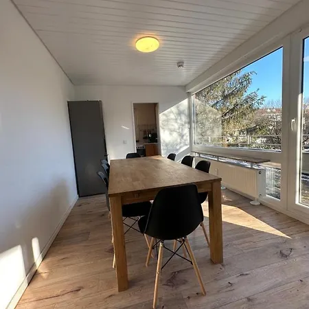 Großzügige Am Stadtrand Apartment