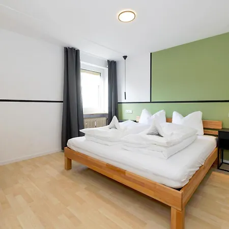 Apartment Großzügige Am Stadtrand *
