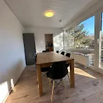 Grosszuegige Am Stadtrand Appartement