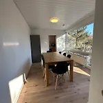 Grosszuegige Am Stadtrand Appartement