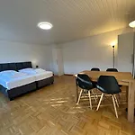 Grosszuegige Am Stadtrand Würzburg
