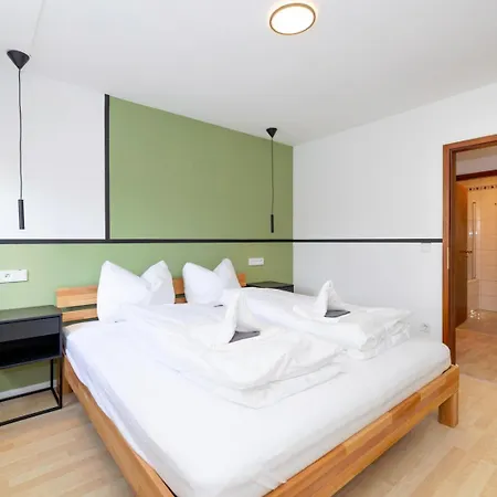 Apartment Grosszuegige Am Stadtrand